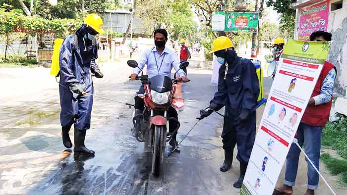 ‘করোনাভাইরাস মারতে জীবাণুনাশক স্প্রে ক্ষতির কারণ হতে পারে’
