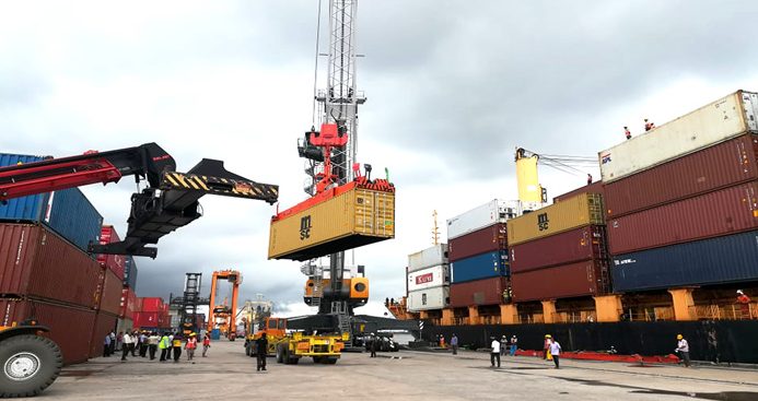 মোংলা বন্দরে ফর্কক্লিপের চাপায় এক শ্রমিকের মৃত্যু