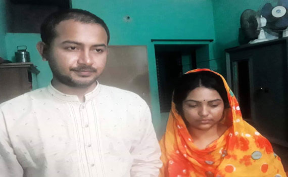 গুরুদাসপুরে পরকীয়া করতে ব্যবসায়ীর স্ত্রীর ঘরে ছাত্রলীগ নেতা