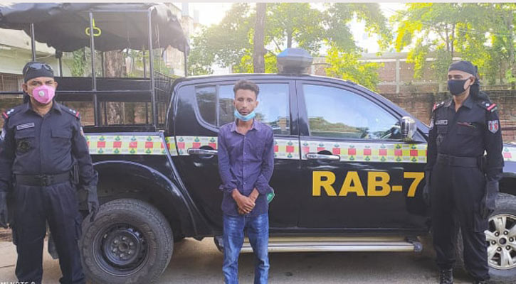 র‍্যাবের পৃথক অভিযানে বিদেশি মদ, ফেনসিডিল ও ইয়াবাসহ আটক তিন