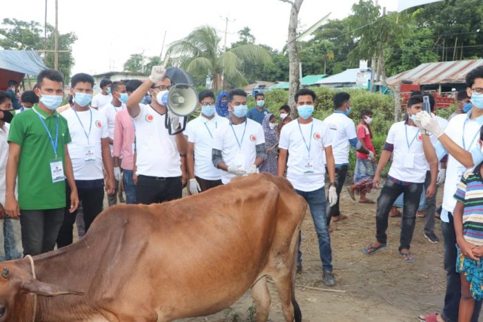 কোরবানির পশুর হাটে “নিরাপদ নোয়াখালী চাই” এর সচেতনামূলক ক্যাম্পেইন