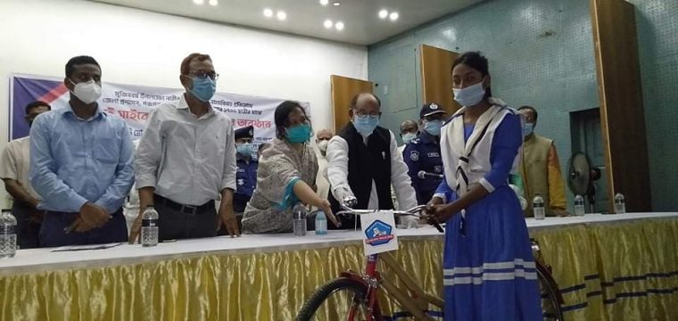 রেলে কোন প্রকার অতিরিক্ত যাত্রী আমরা পরিবহন করবো না- রেলমন্ত্রী