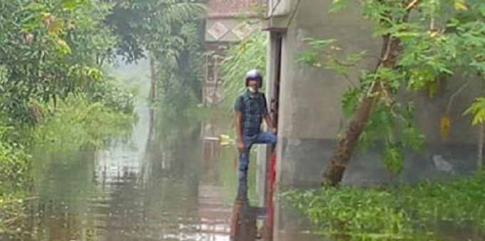 নাটোর শহরবাসীর এবার জলে বসবাস