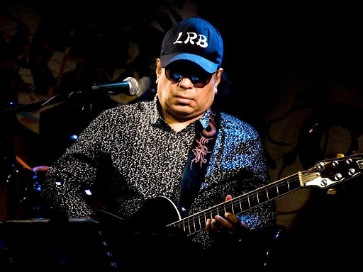 আজ রক লিজেন্ড আইয়ুব বাচ্চুর জন্মদিন