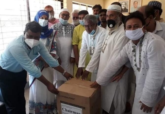 উলিপুর স্বাস্থ্য কমপ্লেক্স পেল অক্সিজেন কনসেন্ট্রেটর, প্রেস সচিব এর প্রতি কৃতজ্ঞতা প্রকাশ