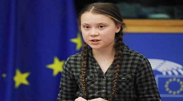 জো বাইডেনকে ভোট দিতে অনুরোধ গ্রেটা থানবার্গের