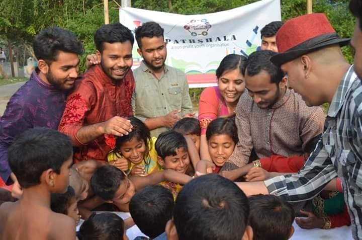 এগিয়ে যাচ্ছে ‘পাঠশালা’