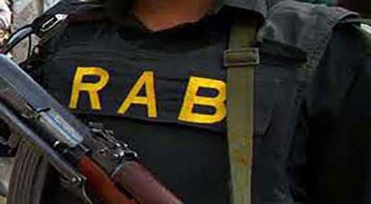 স্বর্ণ ব্যবসায়ীর বাড়িতে র‌্যাবের অভিযান