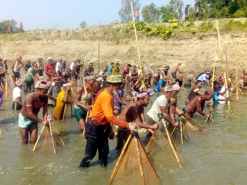 টাঙ্গাইলের ধনবাড়ীতে গ্রামবাংলার ঐতিহ্যবাহী বাওয়া উৎসব