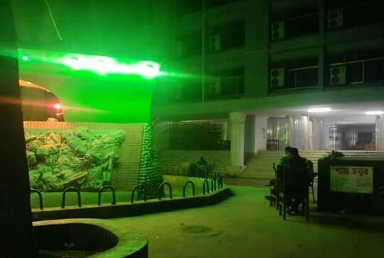 জবির ভাস্কর্য ও মুর‌্যাল ঘিরে নিরাপত্তা জোরদার