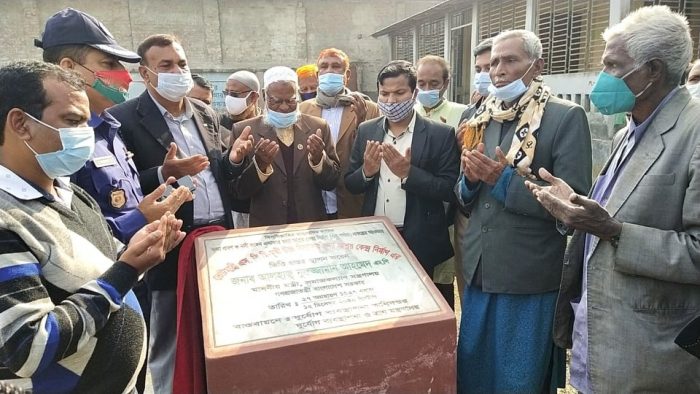 লালমনিরহাটে আশ্রায়ণ কেন্দ্র নির্মাণ কাজের ভিত্তি প্রস্তর  স্থাপন