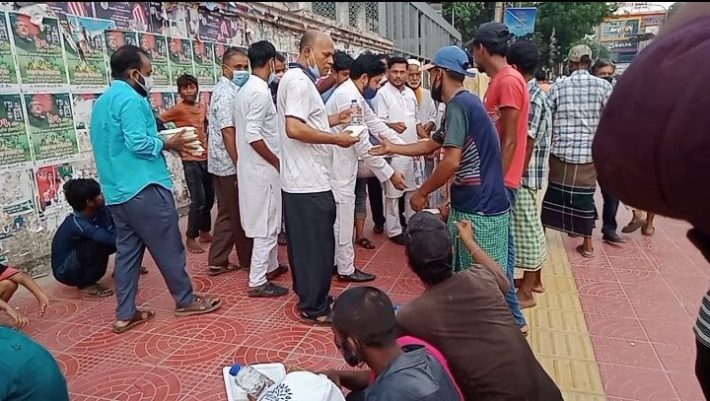 রমজানে দুঃস্থ মানুষের পাশে দুঃস্থ ও প্রতিবন্ধী উন্নয়ন ফাউন্ডেশন