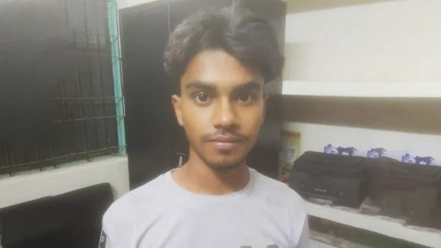 ছাগল চুরির কথা বলে ডেকে নিয়ে গলাকেটে হত্যা করা হয় সাকিবকে