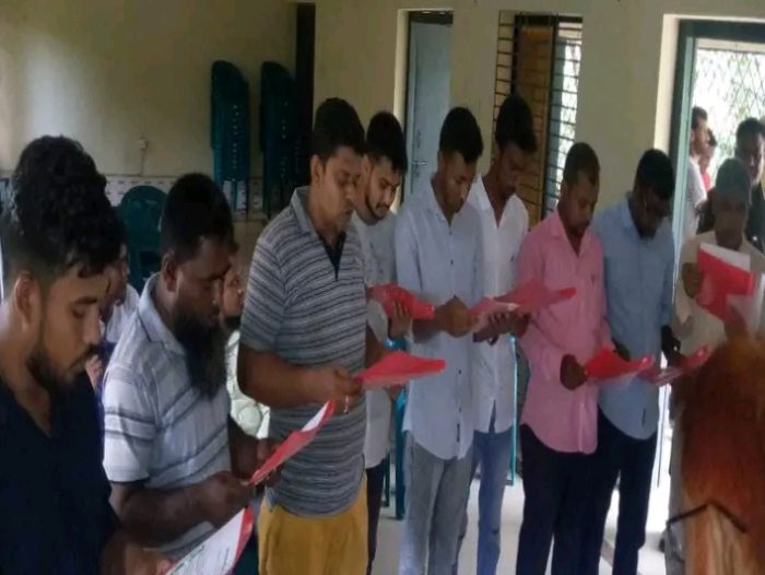 আন্দুলবাড়ীয়া প্রেসক্লাবের নবনির্বাচিত কমিটির শপথ ও মতবিনিময় সভা অনুষ্ঠিত