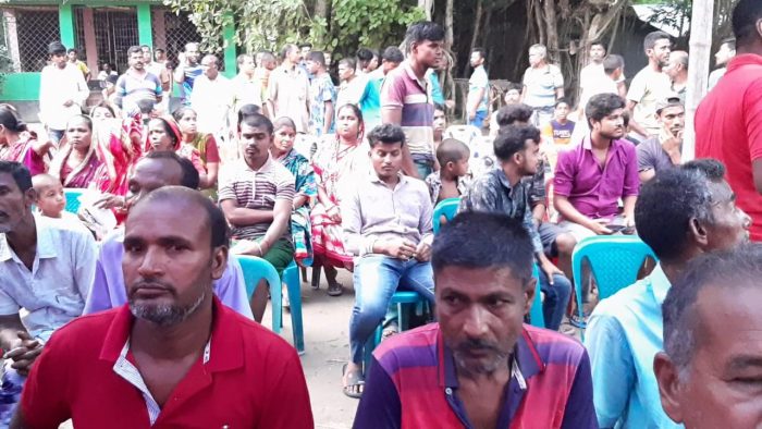 চিতলমারীতে উঠান বৈঠকে উপজেলা আওয়ামীলীগ, ভোট চেয়েছেন মোটরসাইকেল প্রতীকে