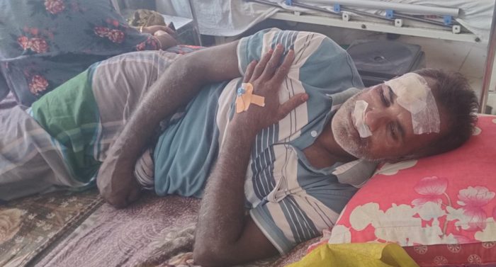 যশোরের শার্শায় যুবককে ছুরিকাঘাত করে টাকা ছিনতাই