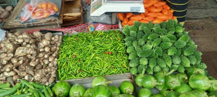 এক রাতের ব্যবধানে কাঁচা মরিচের দাম দিগুন, বিপাকে সাধারণ ক্রেতা