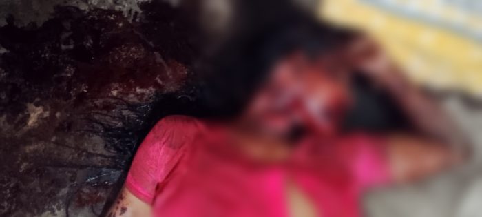 মনিরামপুরে গৃহবধূর গলাকাটা মরদেহ, নিজ ঘর থেকে উদ্ধার।