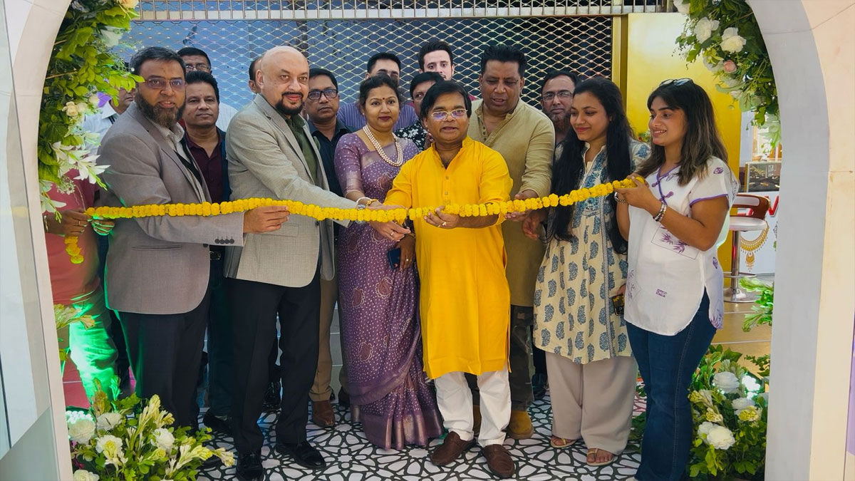 বসুন্ধরা সিটিতে শতরূপা জুয়েলার্সের নতুন শো-রুম উদ্বোধন