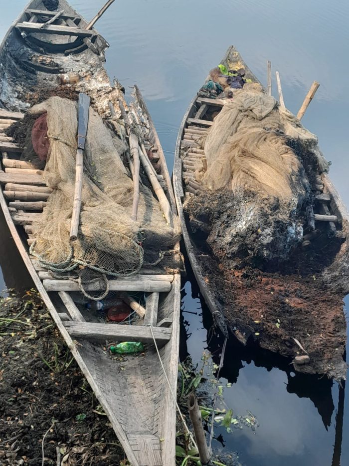 ঝিকরগাছায় জেলের ২টি নৌকা আর জাল, শত্রুতার আগুনে পুড়ে ছারখার!