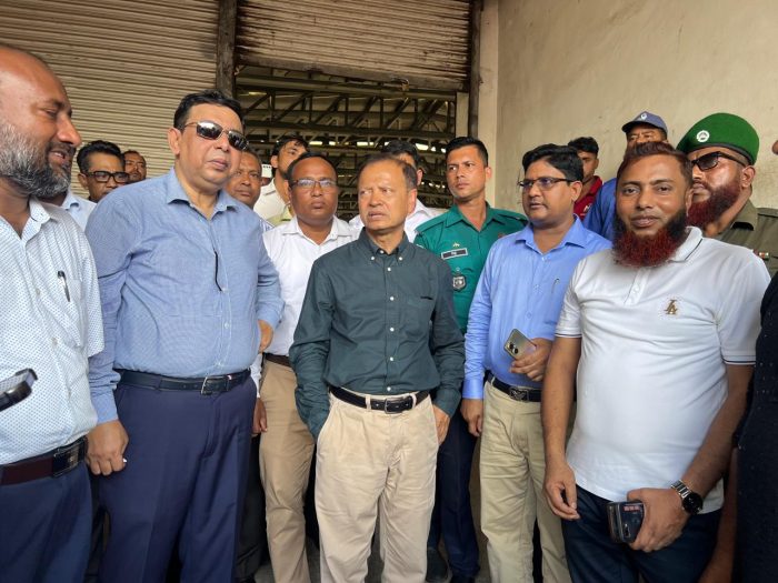 নৌ পরিবহন মন্ত্রণালয়ের সিনিয়র সচিব এর, বেনাপোল স্থলবন্দর পরিদর্শন।