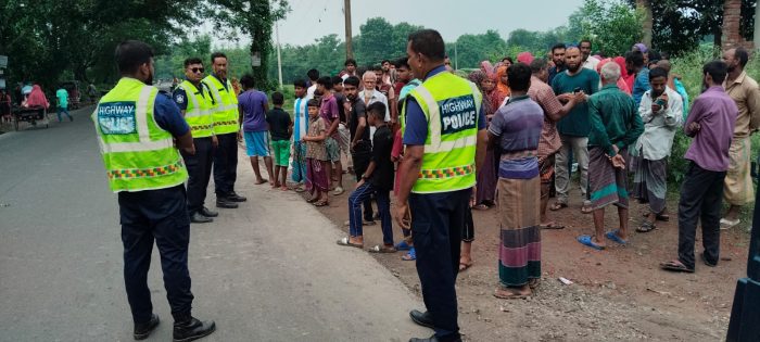ঝিনাইদহে সড়ক দুর্ঘটনায় একজন নিহত।