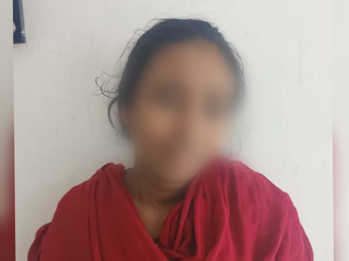 কলপাড় থেকে ডোবায় চেলে ফেলে হত্যা করা হয় শিশু মুনতাহাকে, মা আটক।