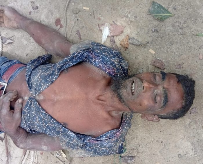 যশোরে একজনকে কুপিয়ে জখমের ঘটনায়, হামলাকারী গণপিটুনিতে নিহত।