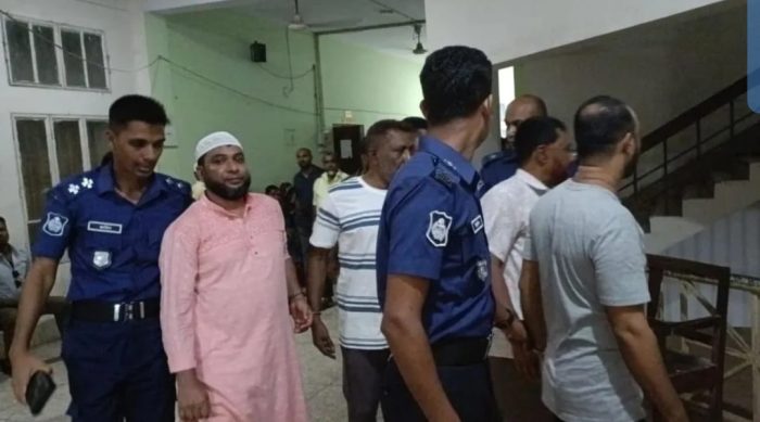 আওয়ামীলীগের ১১ নেতাকর্মীর আদালতে আত্মসমর্পণ।