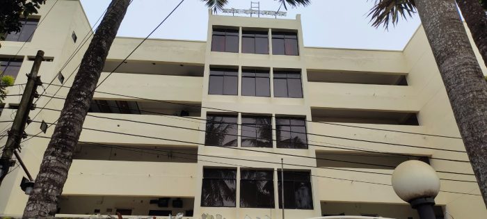 সাপ্তাহিক ছুটিতেও আমদানি-রপ্তানি ও পণ্য খালাস বাণিজ্যিক কার্যক্রম সক্রিয়।